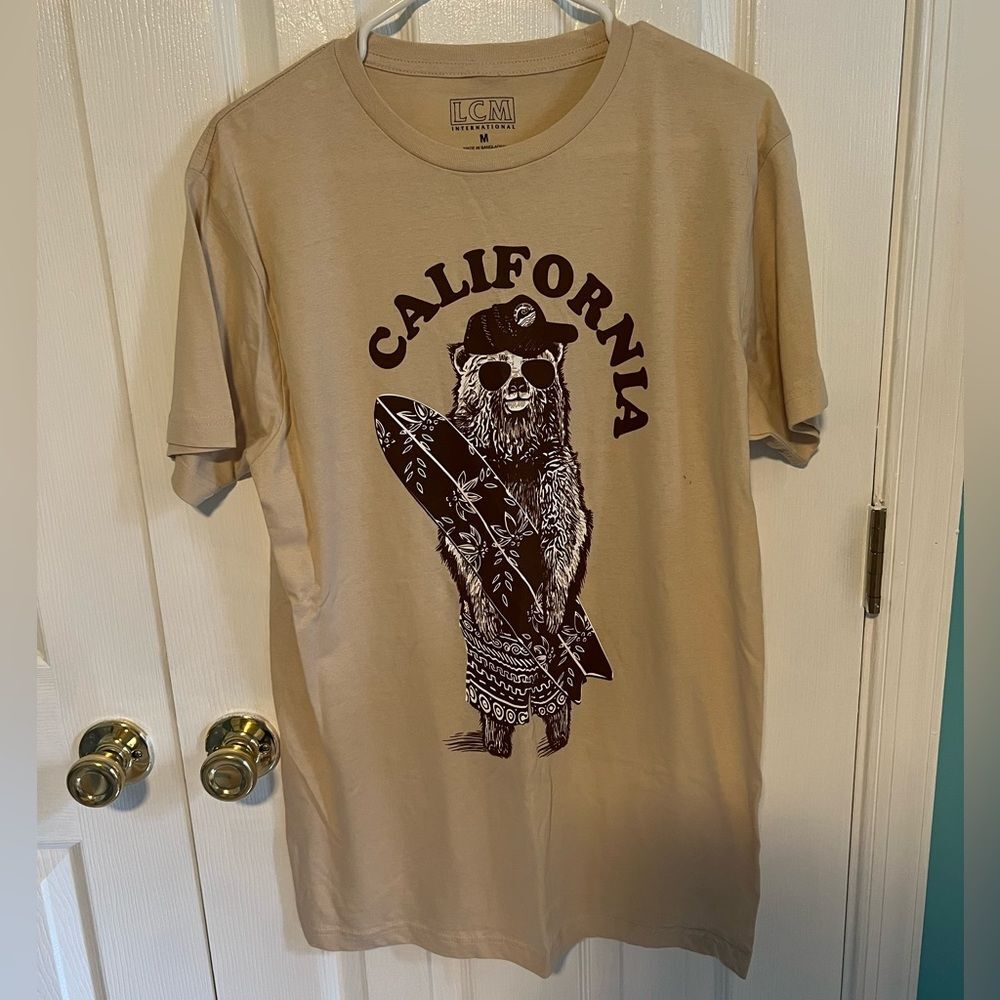 LCM International‎ California Bear Mens Medium Tan Graphic Cotton Tee